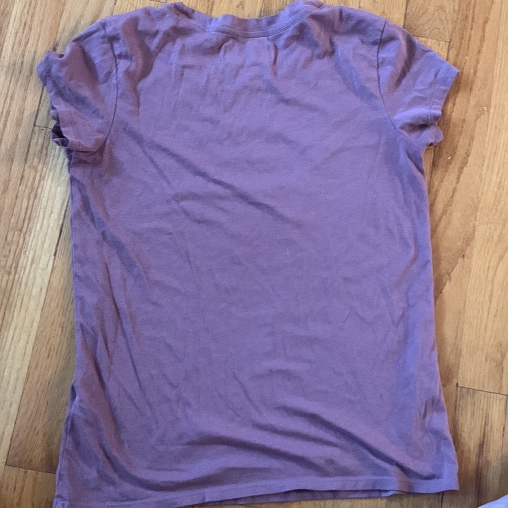 A&F size small.Color soft brown/light wine color rather than purple. - Picture 6 of 7